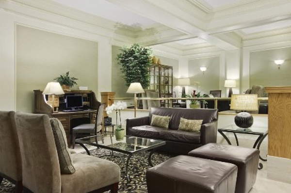 Hotel Versey Lincoln Park