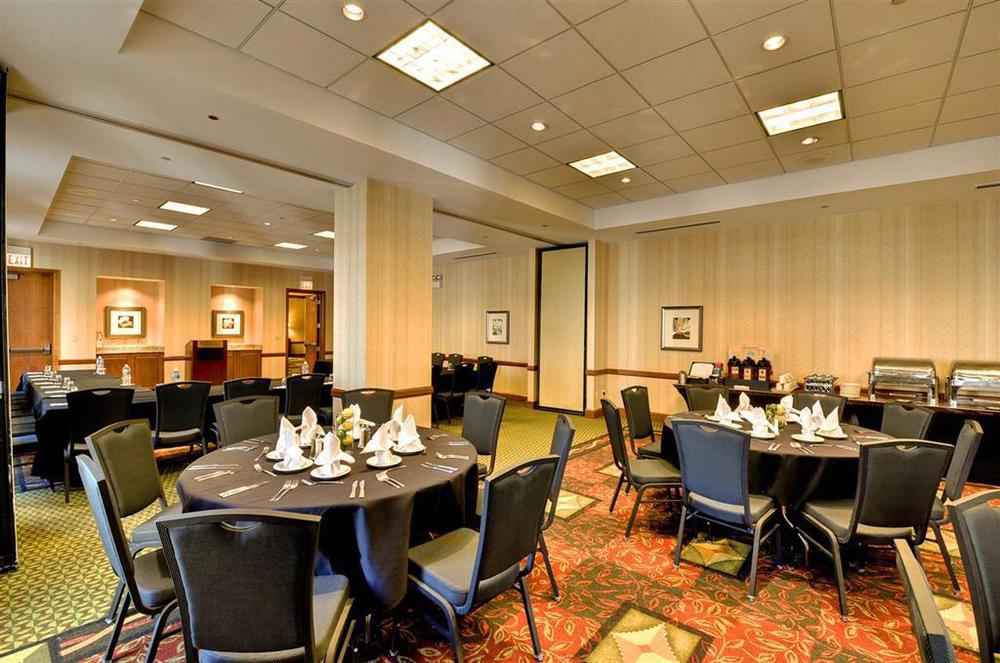 Hotel Hilton Garden Downtown/magnificent Mile 3*