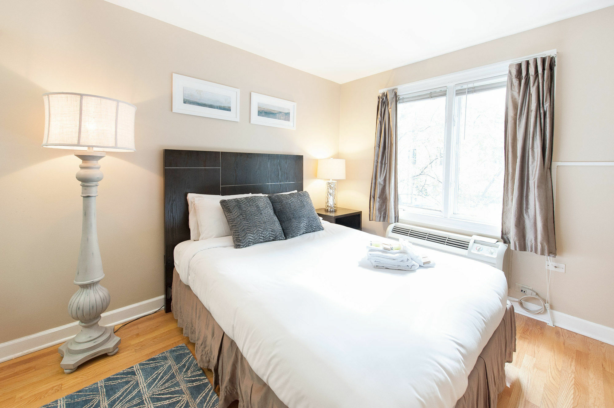 Vibrant In Gold Coast By Sonder Apartment Chicago