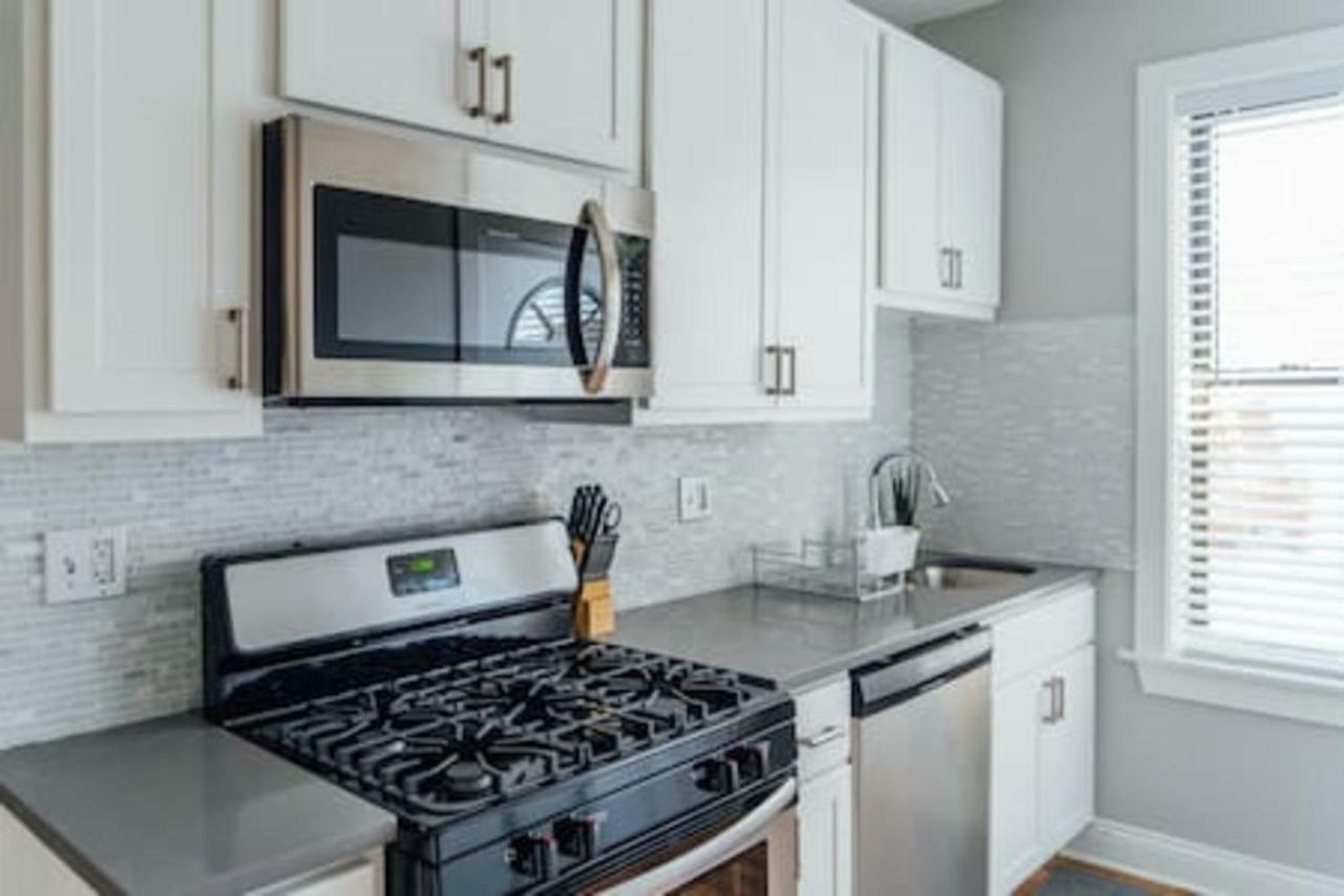 Convenient & Newly Decorated 1br - Roscoe 1d Apartment
