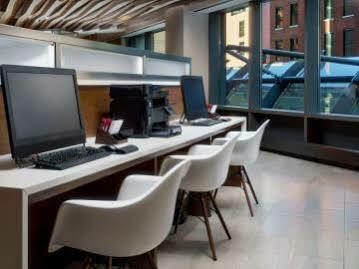 By Marriott Downtown/river North 3* Chicago