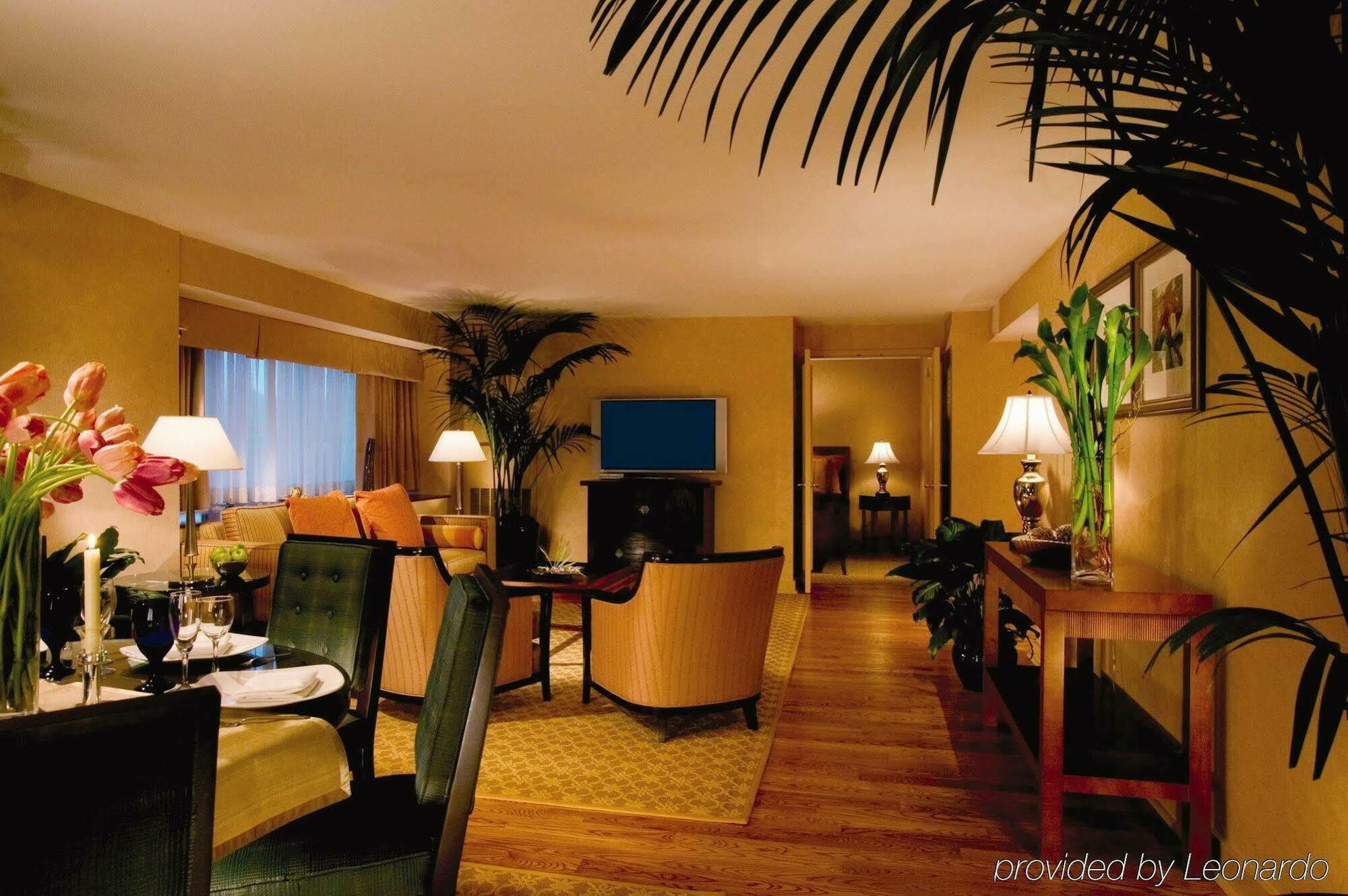 Hotel Omni Chicago