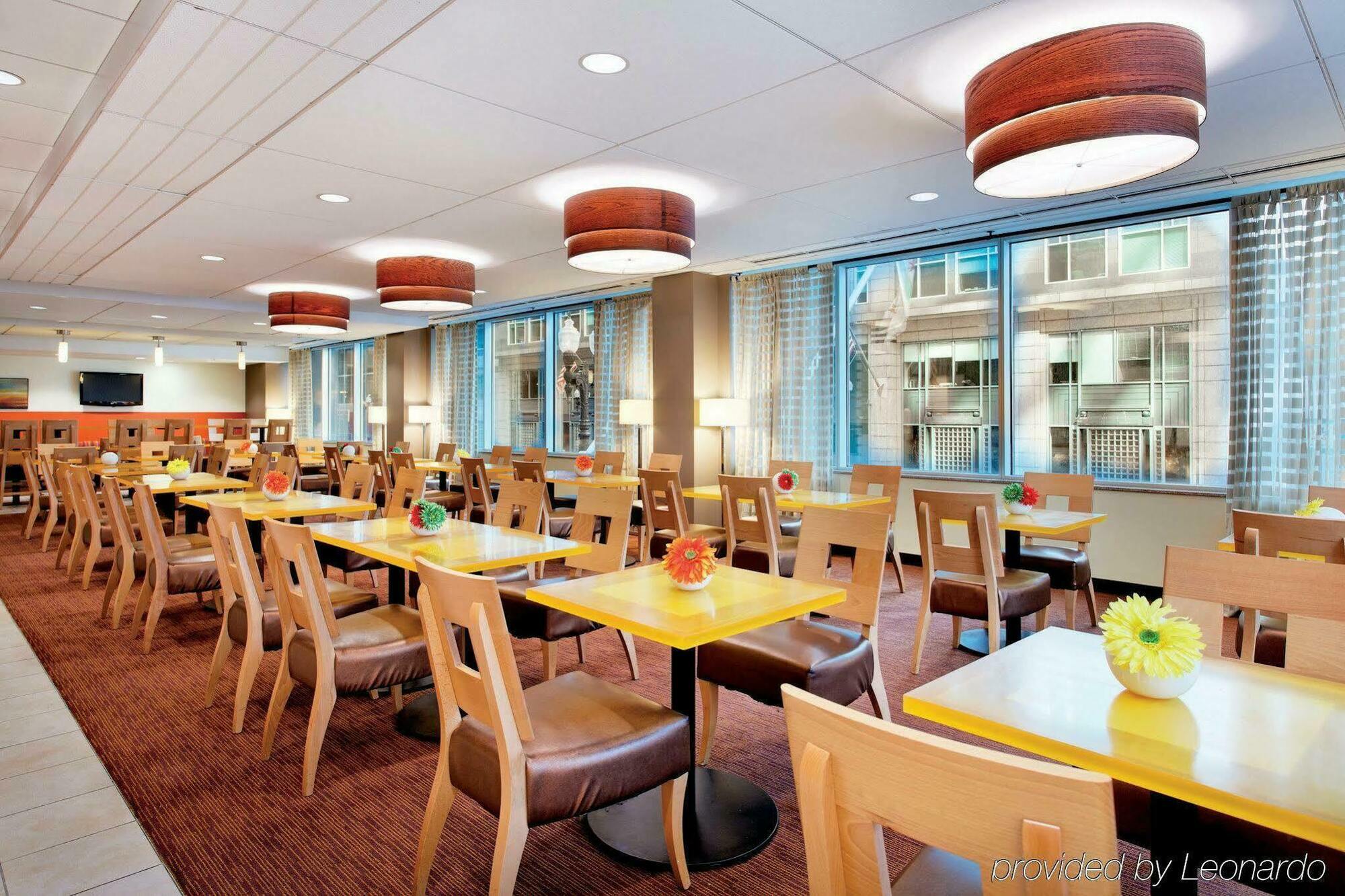 La Quinta By Wyndham Downtown Hotel