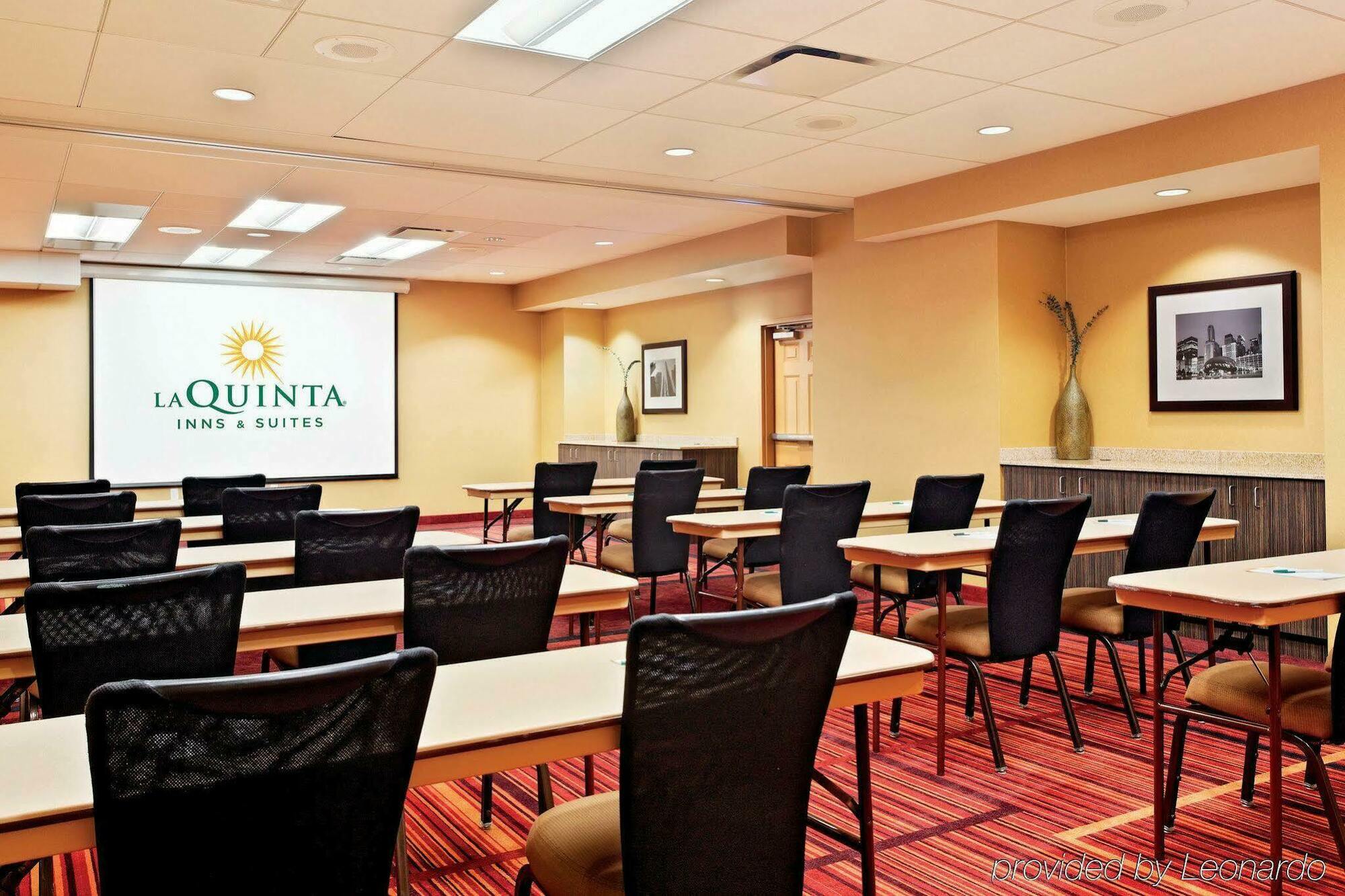 La Quinta By Wyndham Downtown