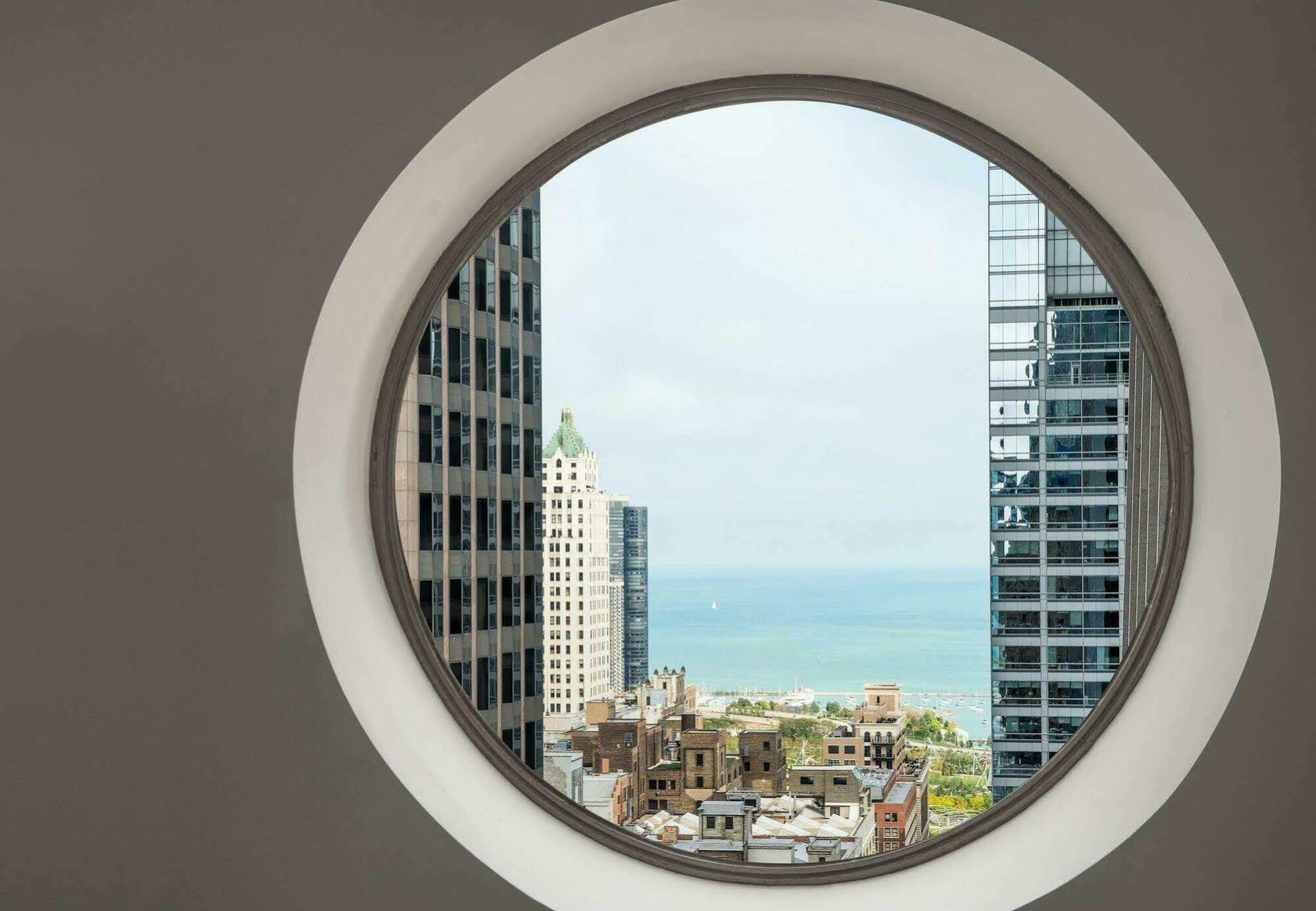 By Marriott Downtown/loop 3* Chicago