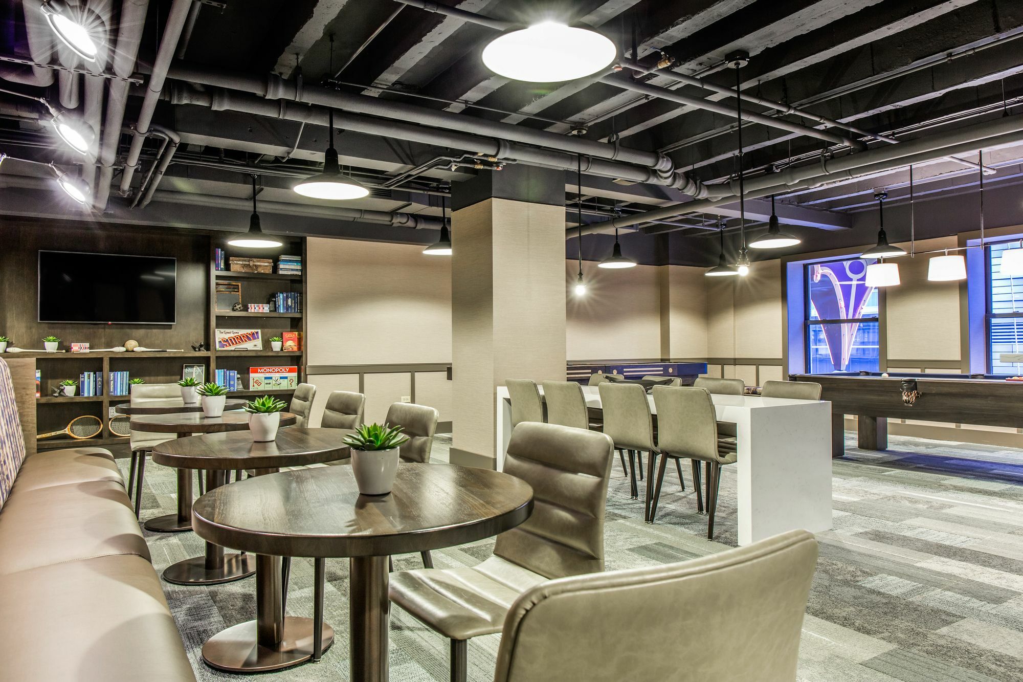 Cambria Loop - Theatre District Hotel