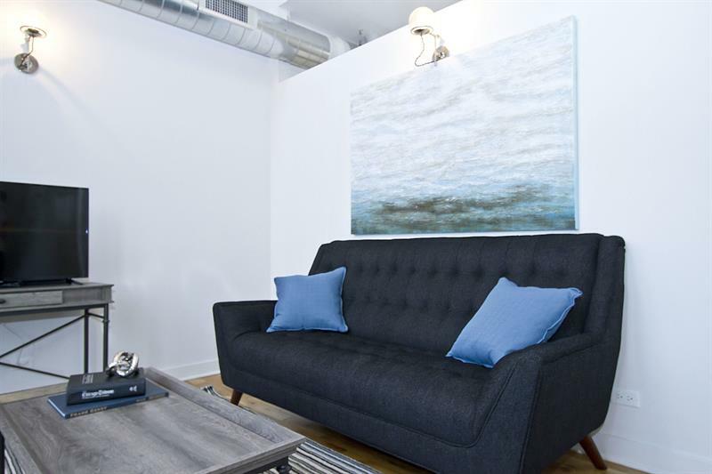 Apartment Architectural 2br In Wicker Park By Sonder *