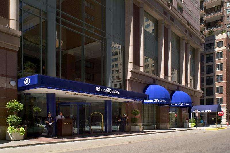 Hotel Hilton Magnificent Mile 3*