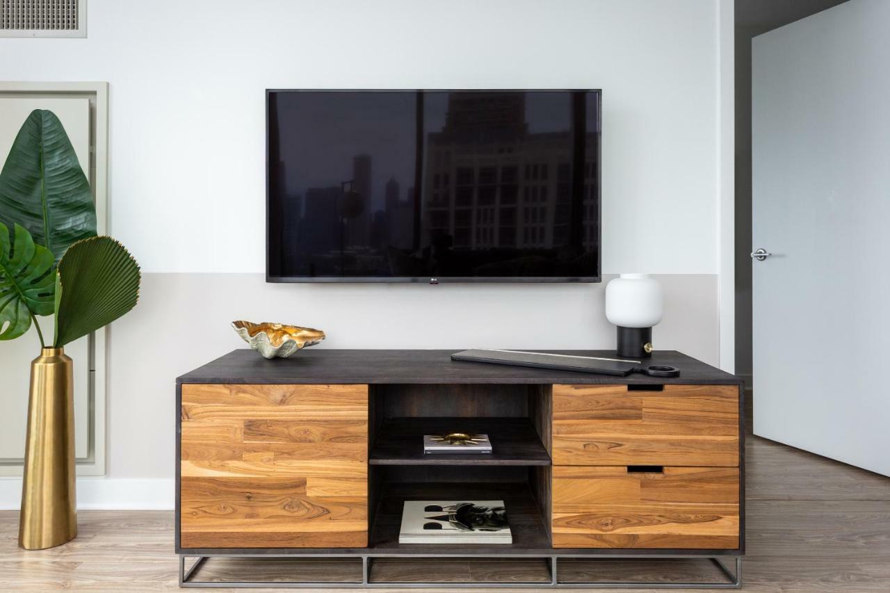 Domio I South Loop I Hip 2 Bedroom + And Gym * Chicago