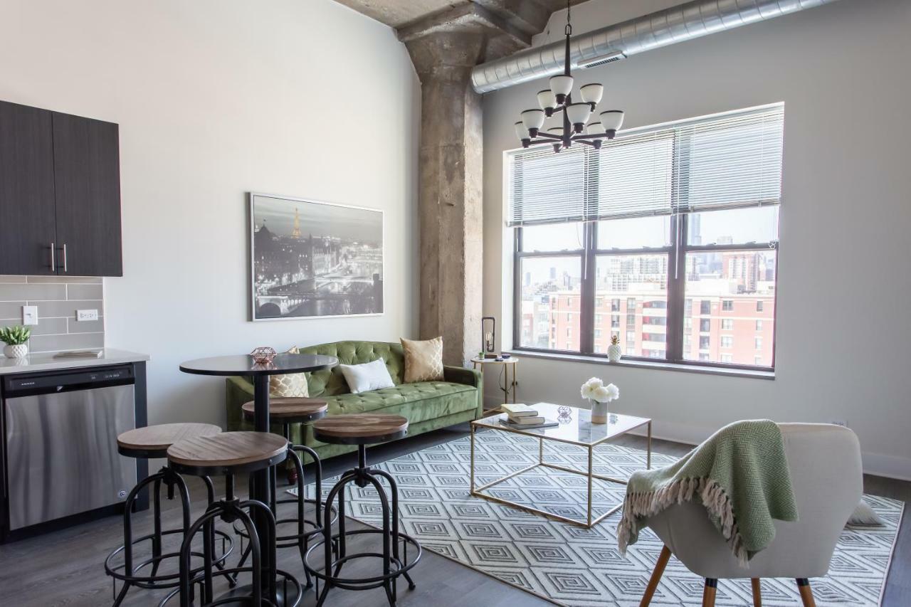 Apartment Mccormick Place Lofts By Cloud9 Chicago