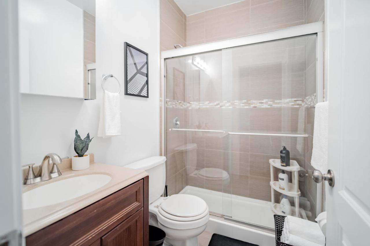 2br In Lively Neighborhood Of Wrigley Field - Grace 1 Chicago