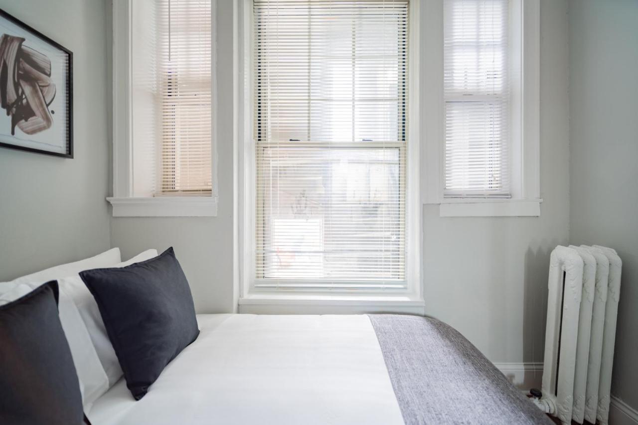 2br In Lively Neighborhood Of Wrigley Field - Grace 1 Chicago