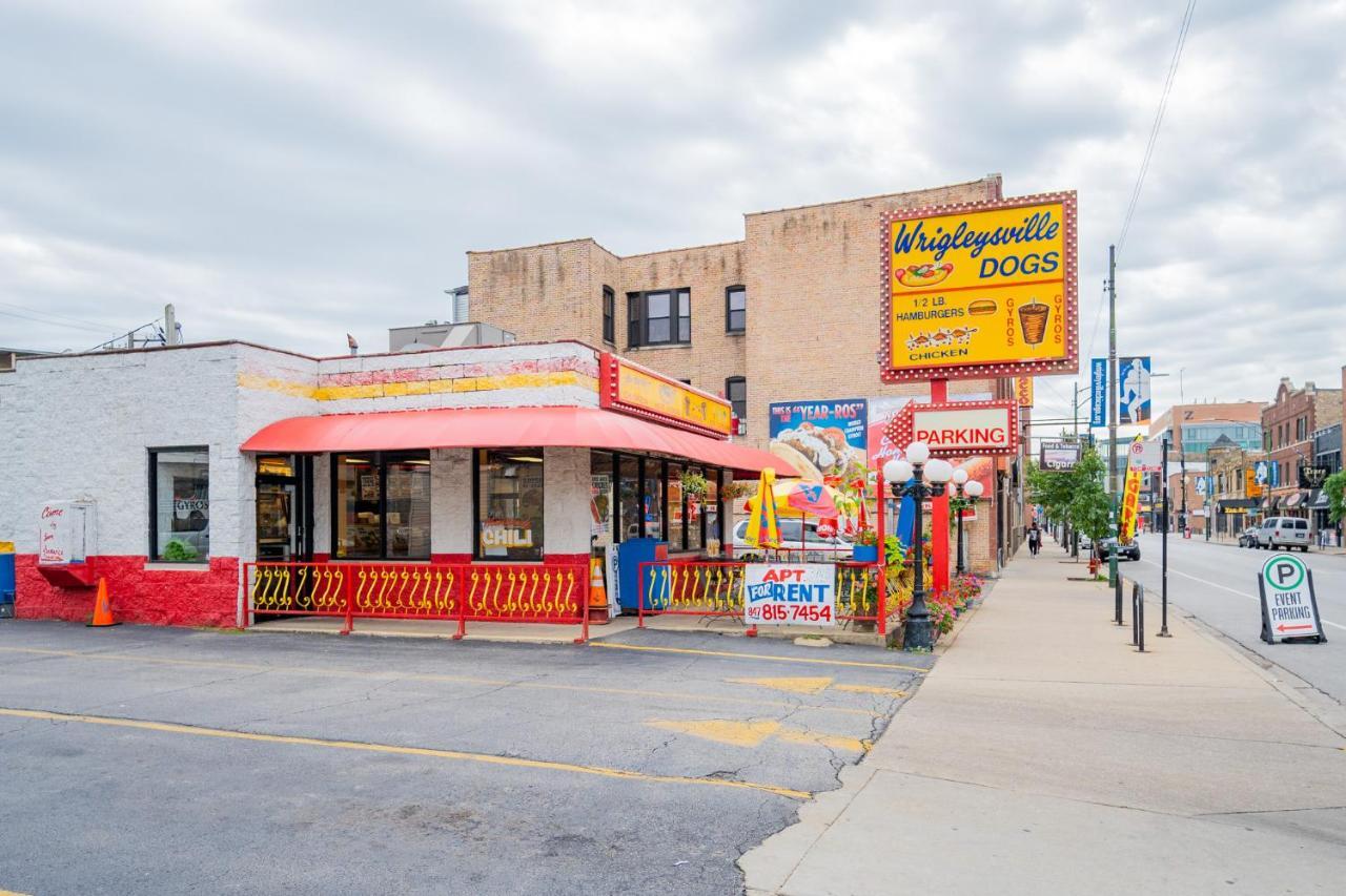 2br In Lively Neighborhood Of Wrigley Field - Grace 1
