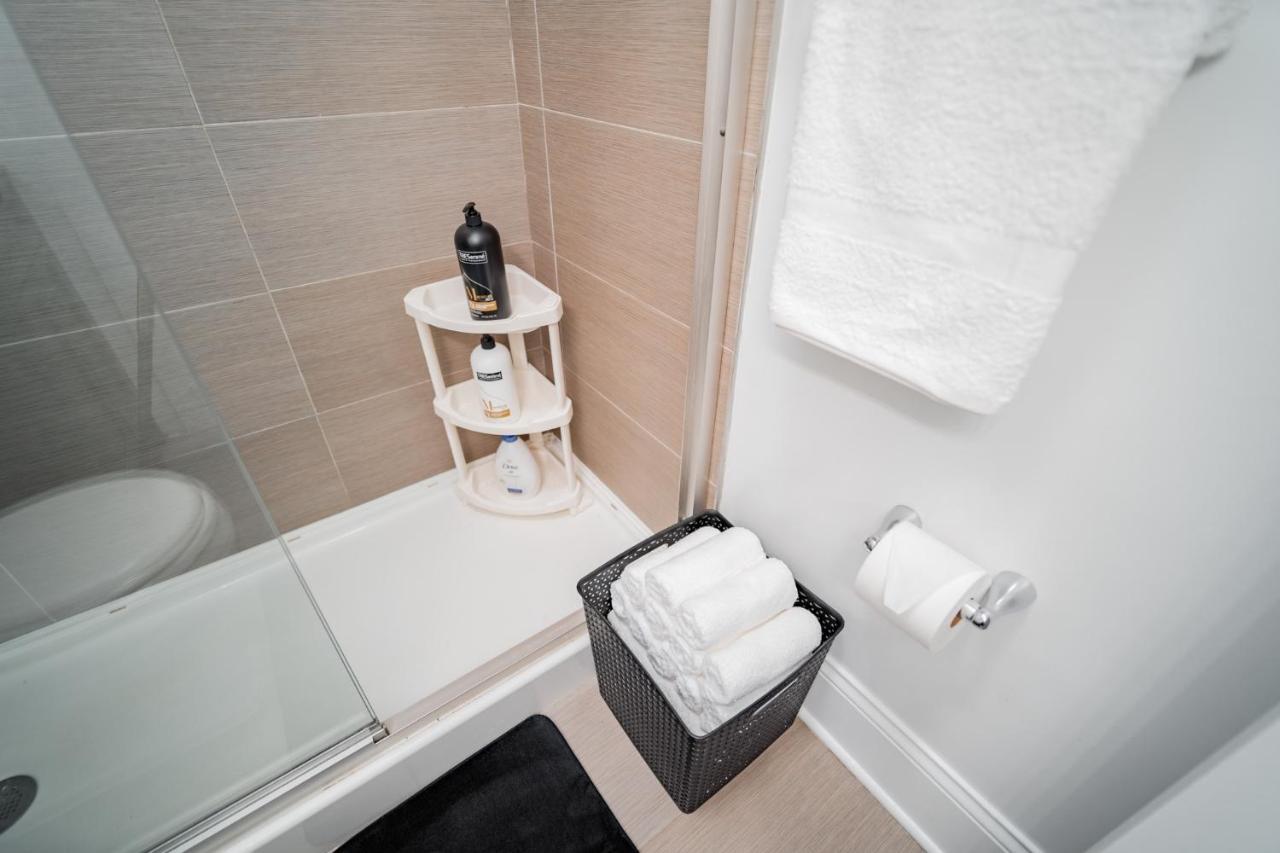 2br In Lively Neighborhood Of Wrigley Field - Grace 1 Chicago