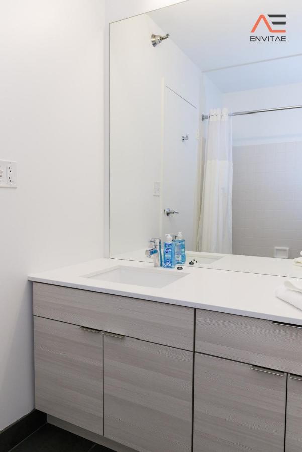 Envitae 2br Vibrant High-rise Penthouse Chicago