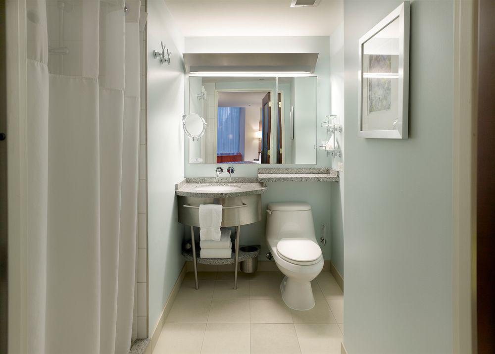 Hotel River 4*