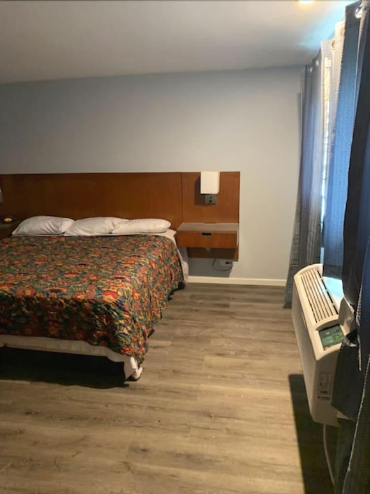 Hotel Skylark 2*