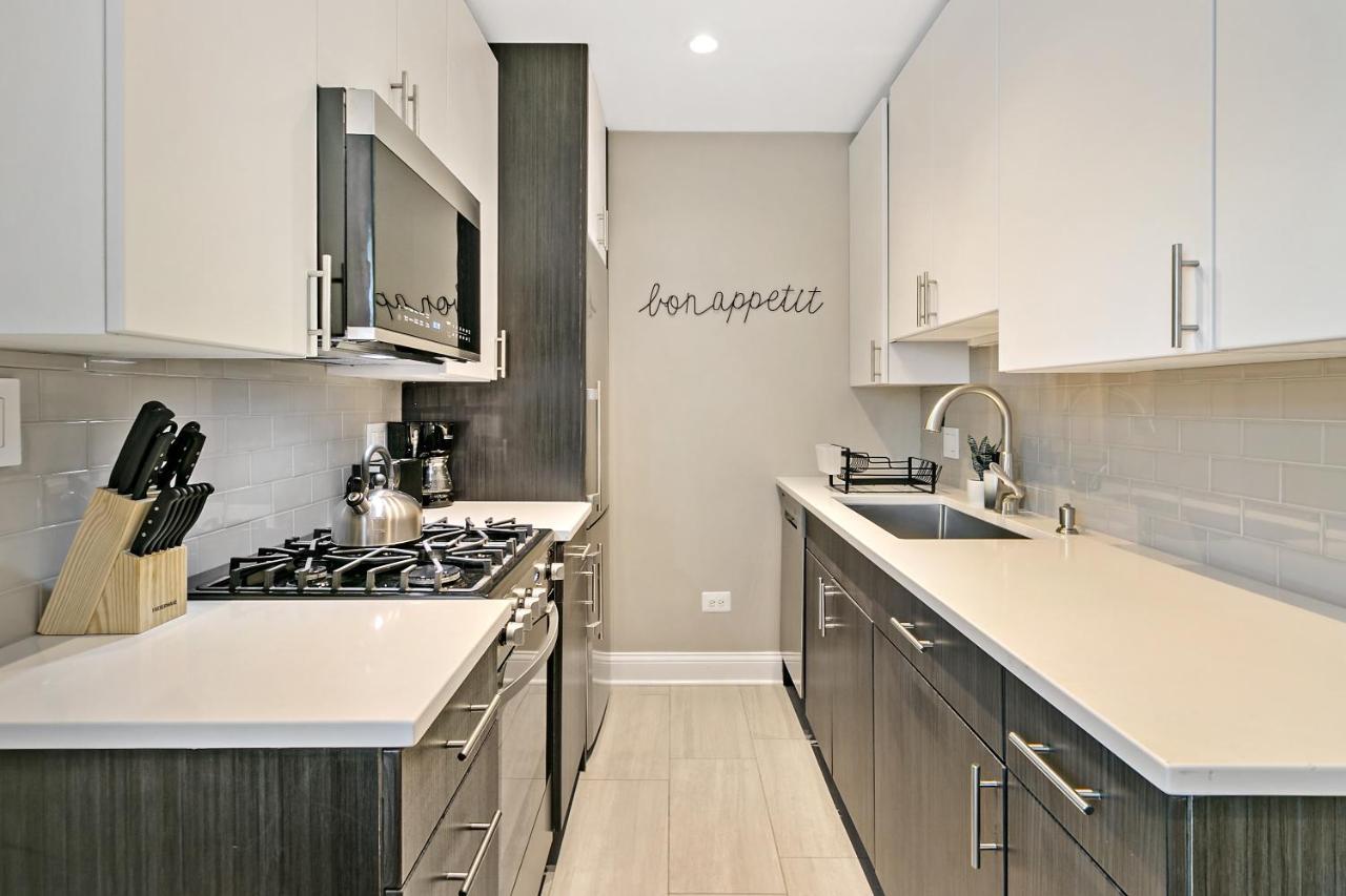 In Close To Boystown - Oakdale 514 & 413 Rep * Chicago