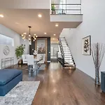 Amazing 4Br 4Ba Oasis W Rooftop & Stunning Design