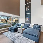 Amazing 4Br 4Ba Oasis W Rooftop & Stunning Design