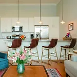 The Guesthouse Hotel