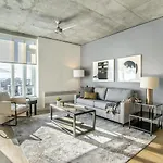 Landing At Logan Apartments - Studio In Logan Square
