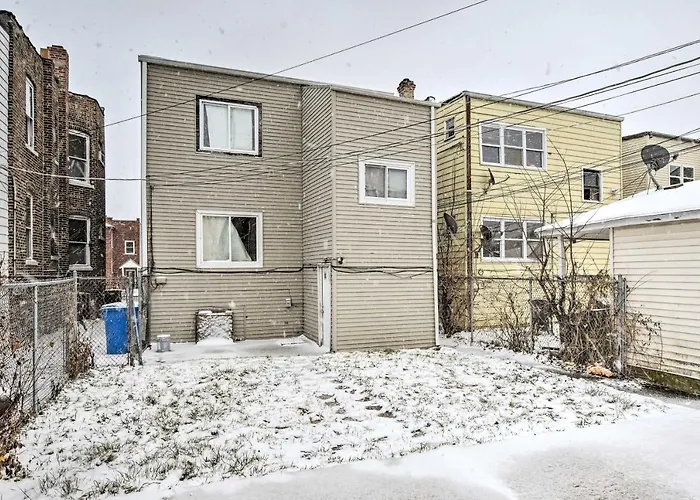 Quiet Chicago Townhome Walk To Subway Stations