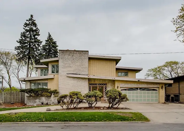 Pill Hill Mansion