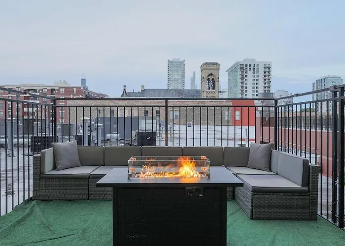 Mccormick 2B/2Ba For Up To 6 Guests With Private Patio, Optional Parking & Gym
