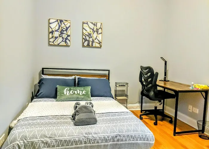 Fully Furnished Bedroom Near Medical District And Uic