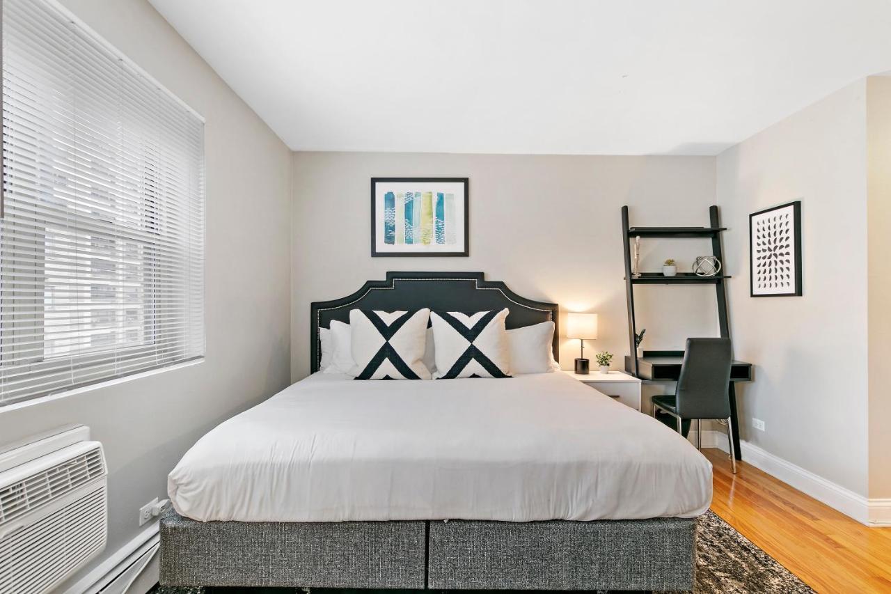 Cozy & Well-equipped In Lakeview - Oakdale 412 Apartment Chicago