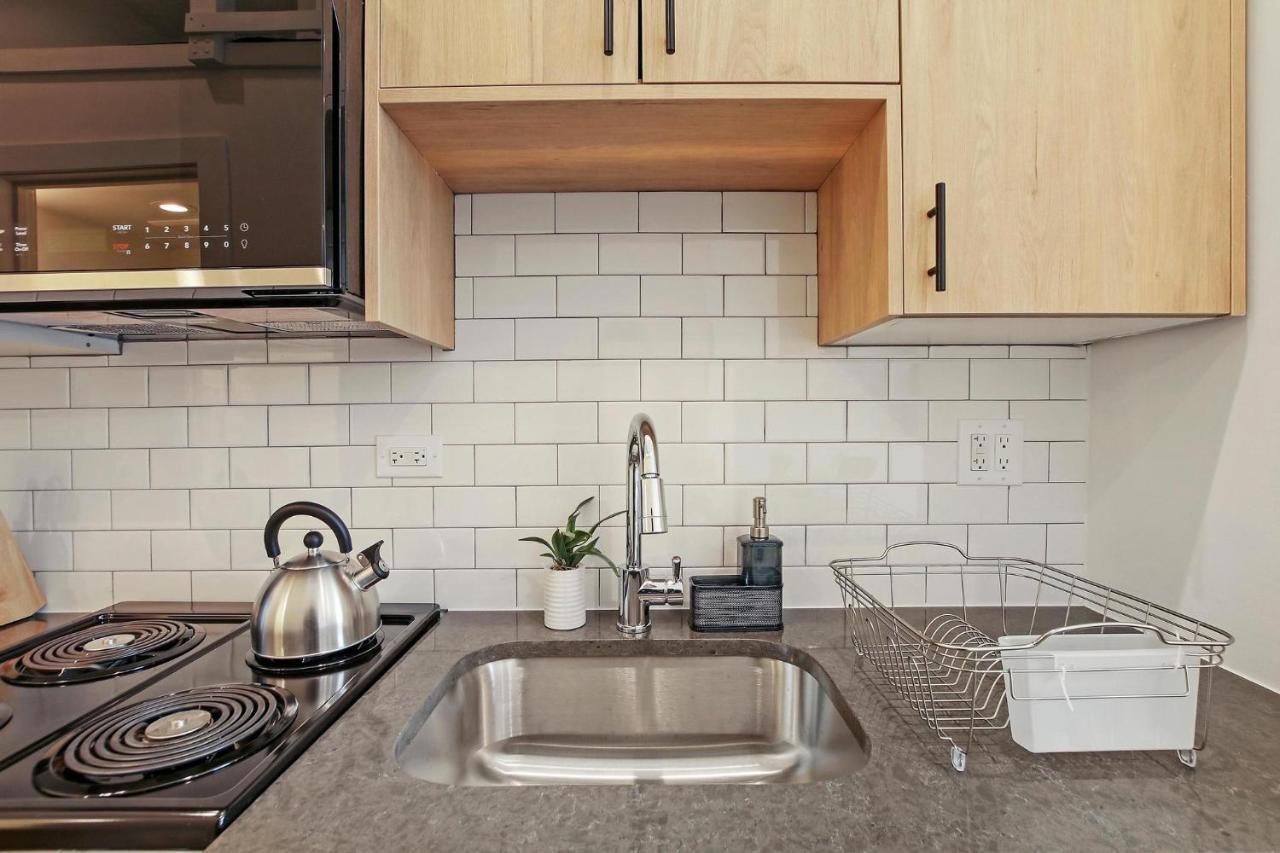 Modish Uptown In - Wilson 417 Apartment