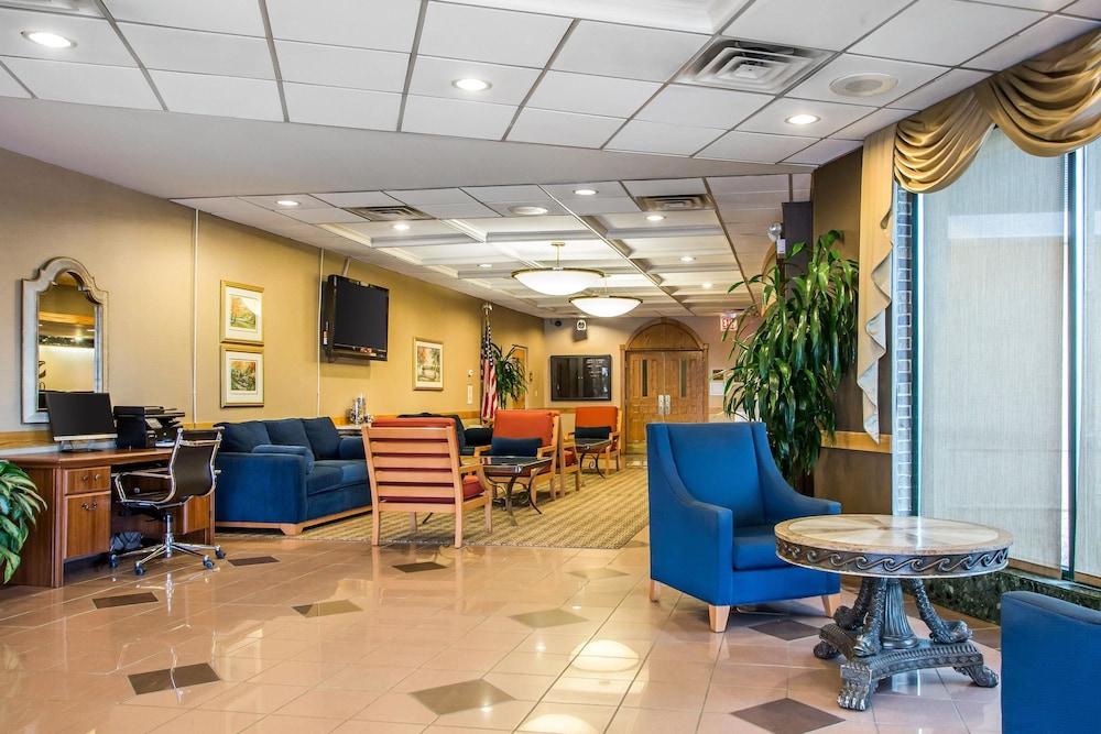 Midway Airport S By Ihg Hotel 3*