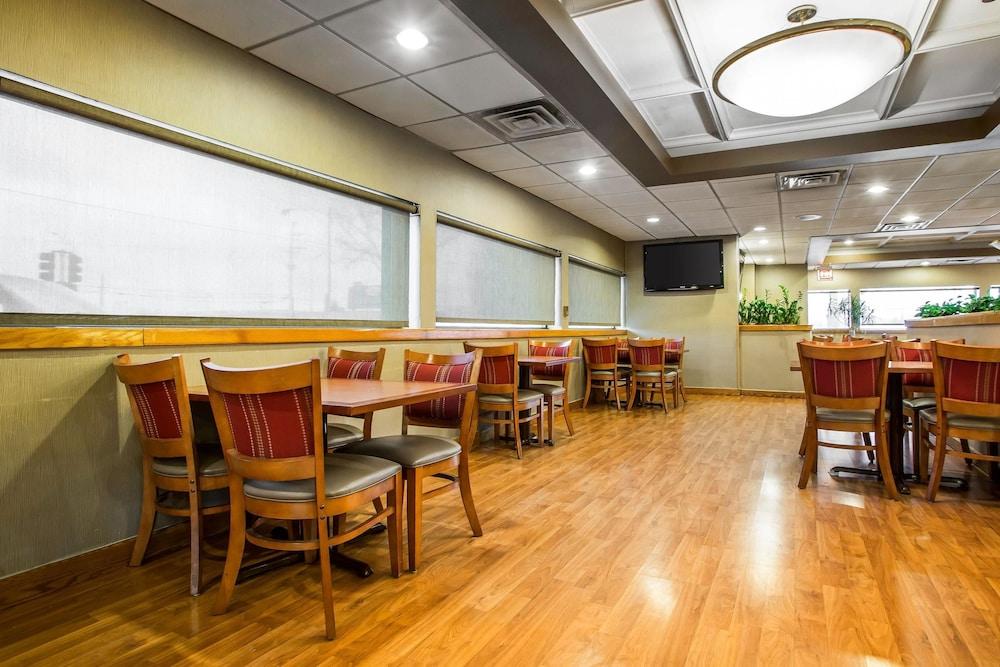 Midway Airport S By Ihg 3*