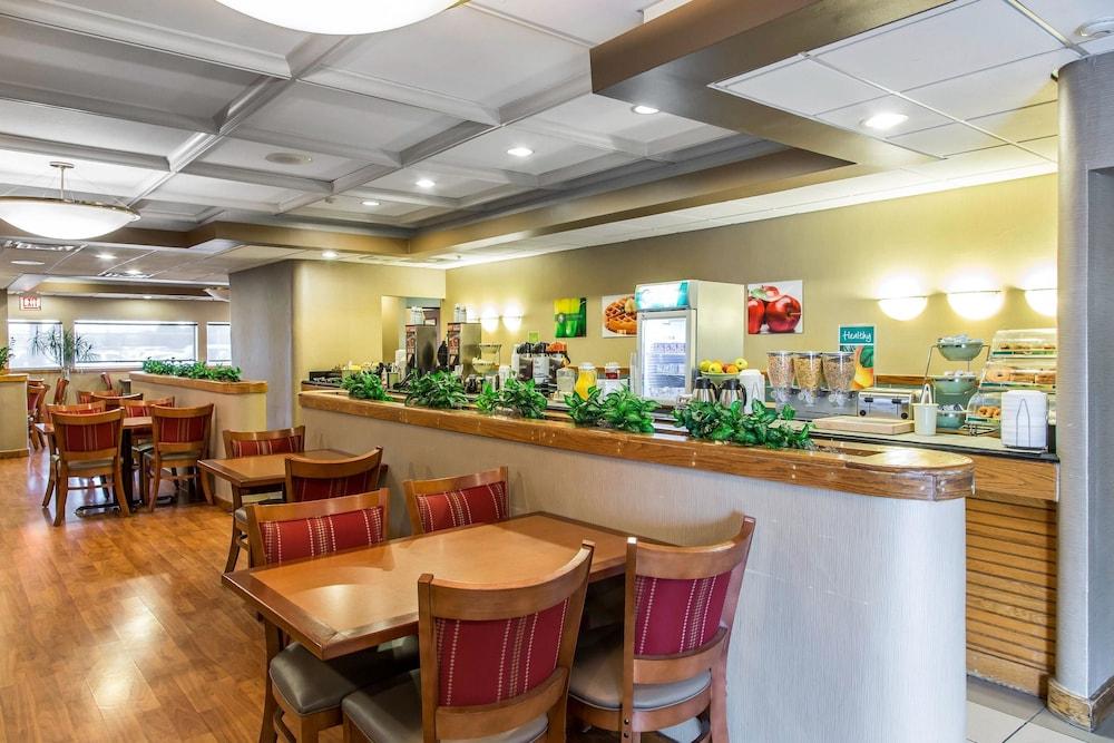 Hotel Midway Airport S By Ihg