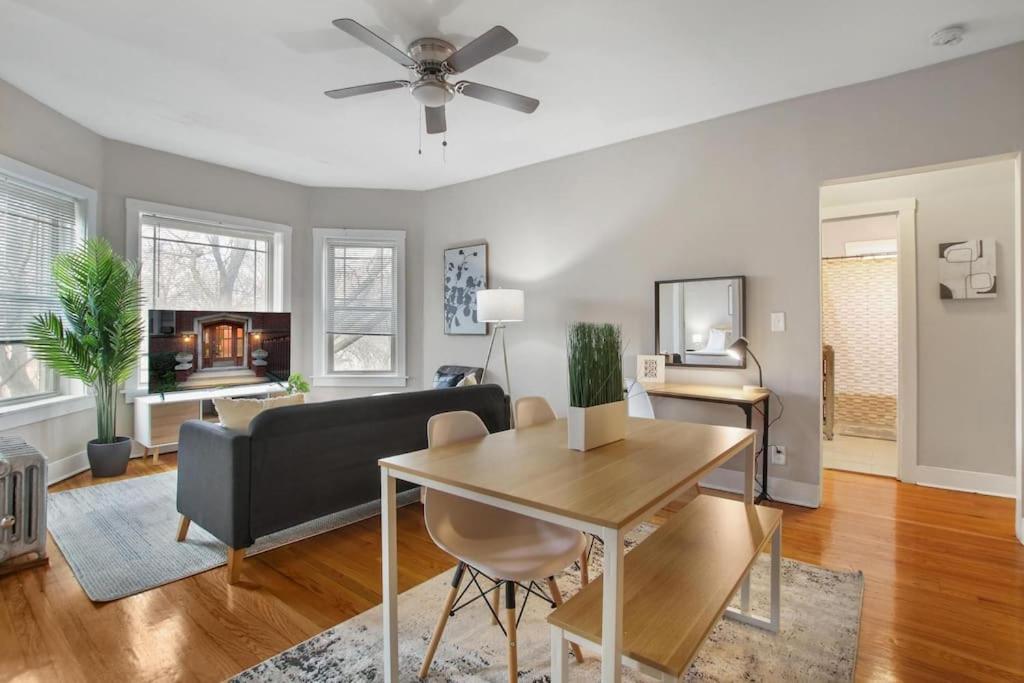 3br Inviting With In-unit Washer & Dryer - Touhy 3n * Chicago
