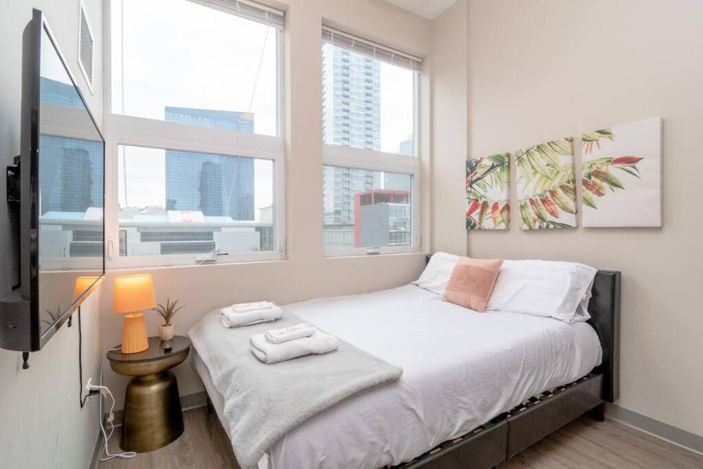 Modern 2br In South Loop Near Soldier Field, Grant Park, Downtown, & Lakefront Trail Chicago