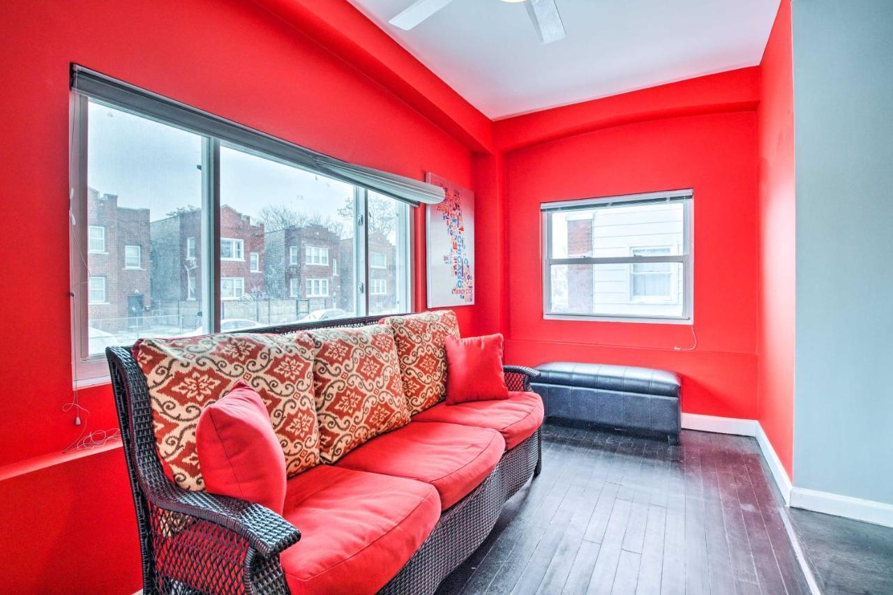 Quiet Townhome Walk To Subway Stations *