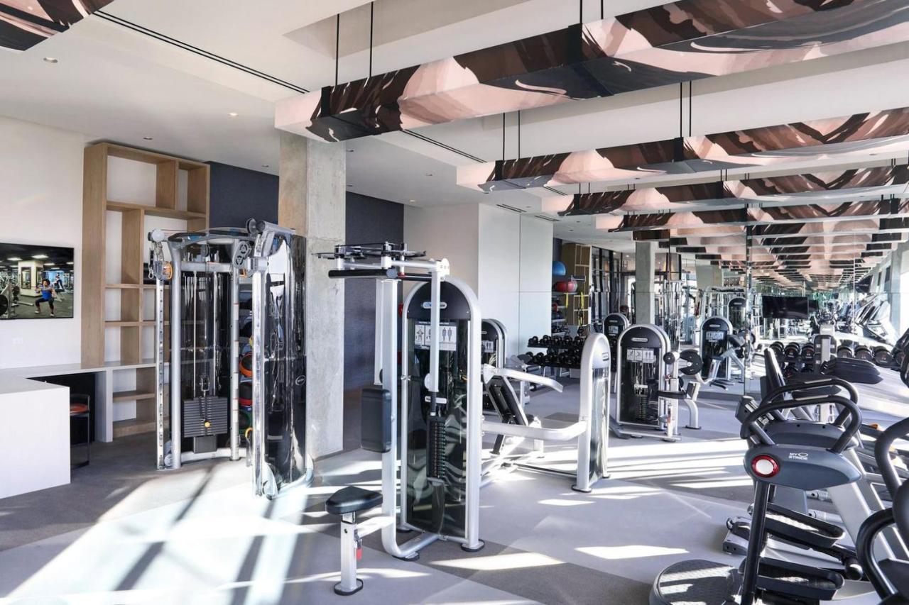 W Loop W Gym Pool Nr Restaurant Row Chi-234 * Chicago