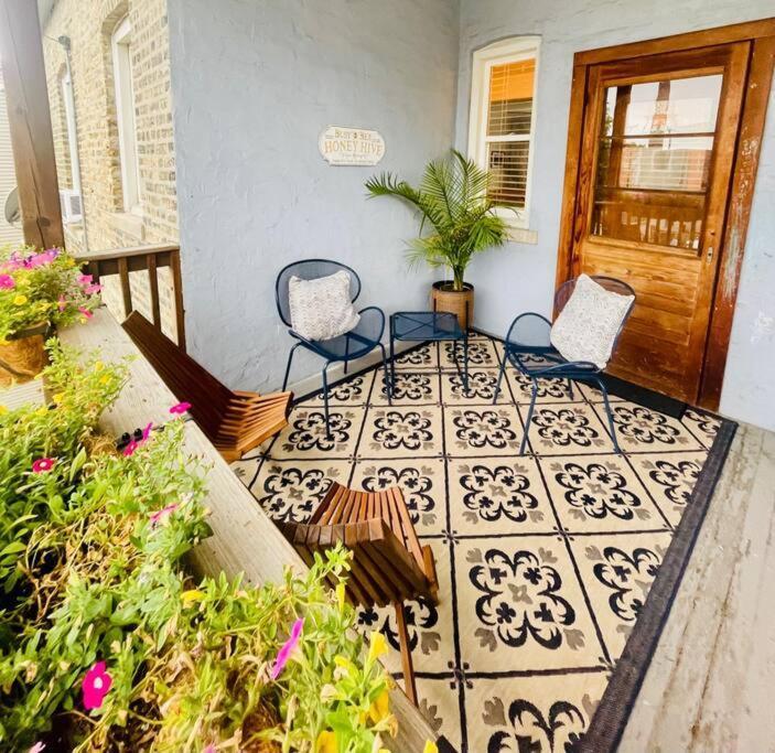 Apartment Beautiful 2bd 1ba