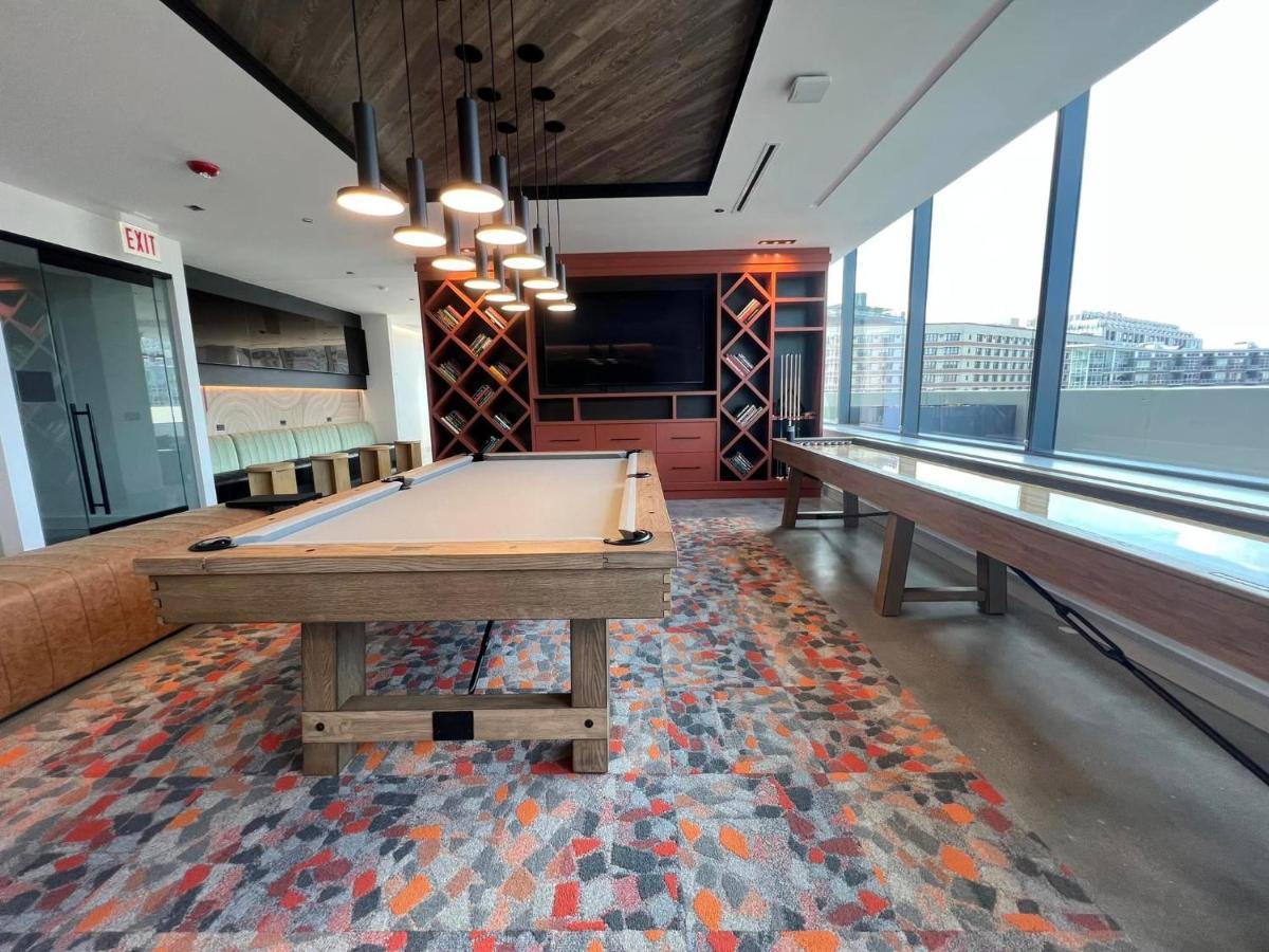 Brand New Luxe Convertible Studio/downtown Views Chicago