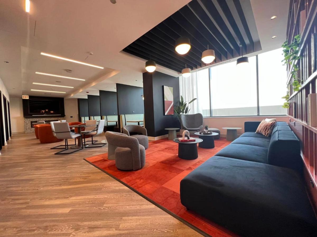 Brand New Luxe Convertible Studio/downtown Views Apartment *