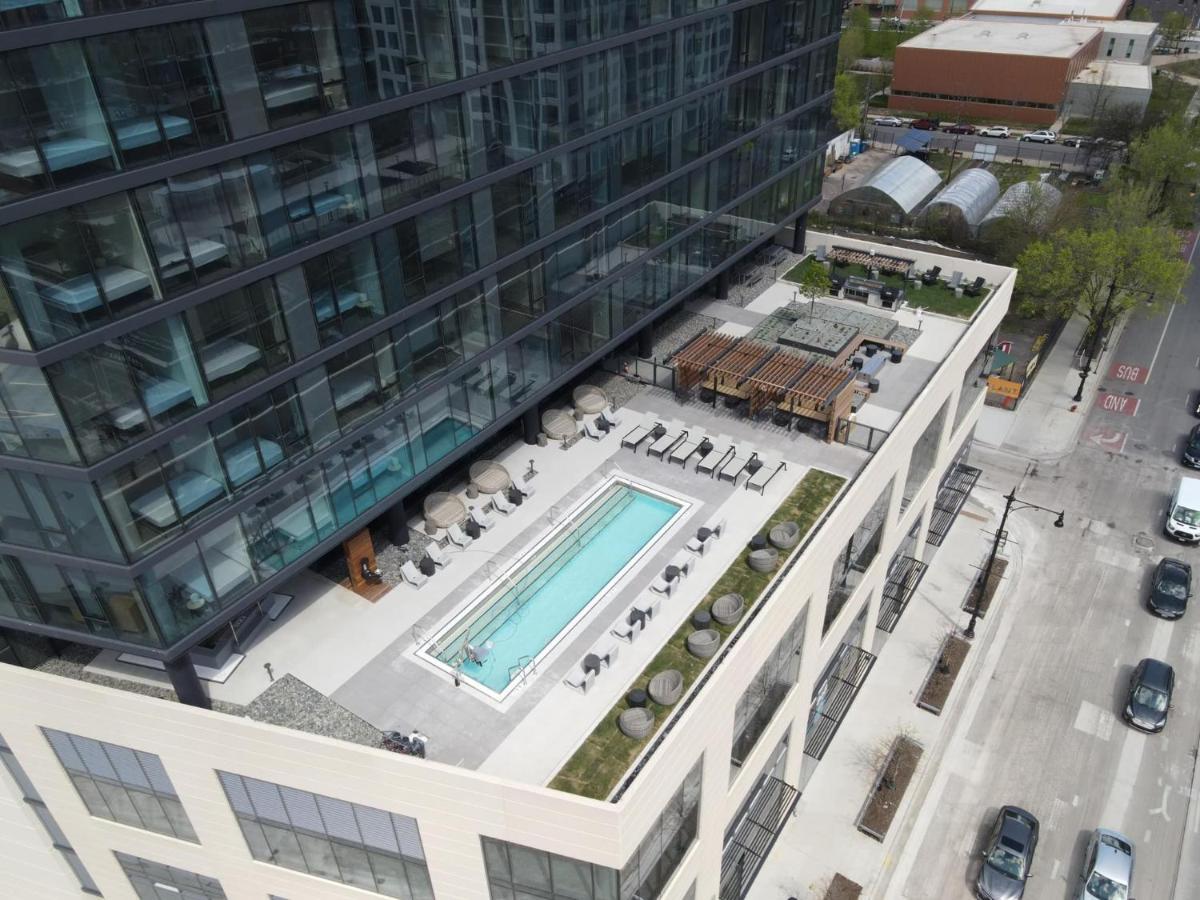 Apartment Brand New Luxe Convertible Studio/downtown Views