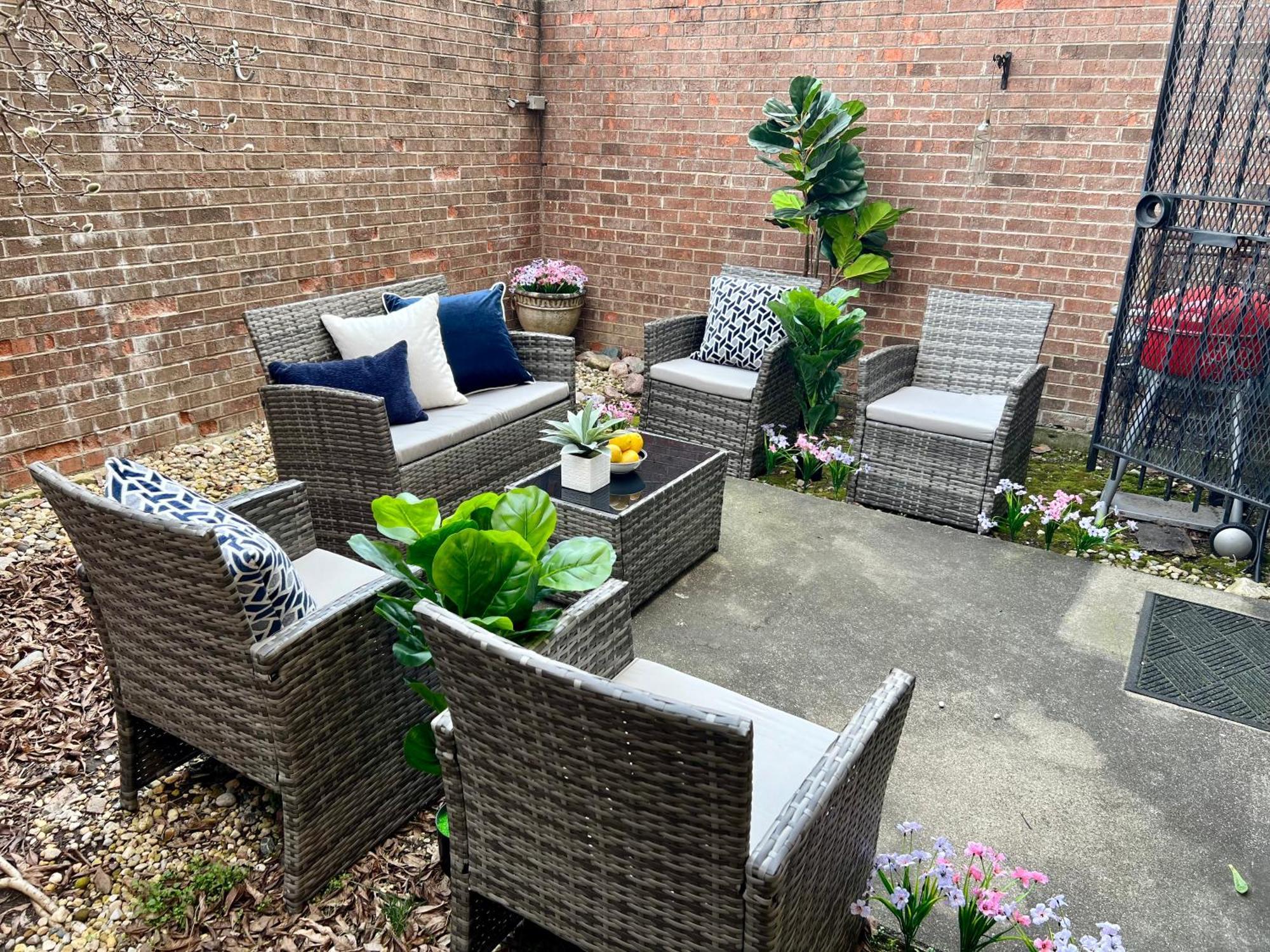 Holiday home 4 Bedroom In Location Parking Fireplace Back Yard Pets Welcome *