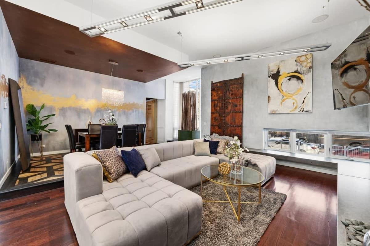 5br 5ba Architectural Estate-theatre Gym Rooftop Holiday home