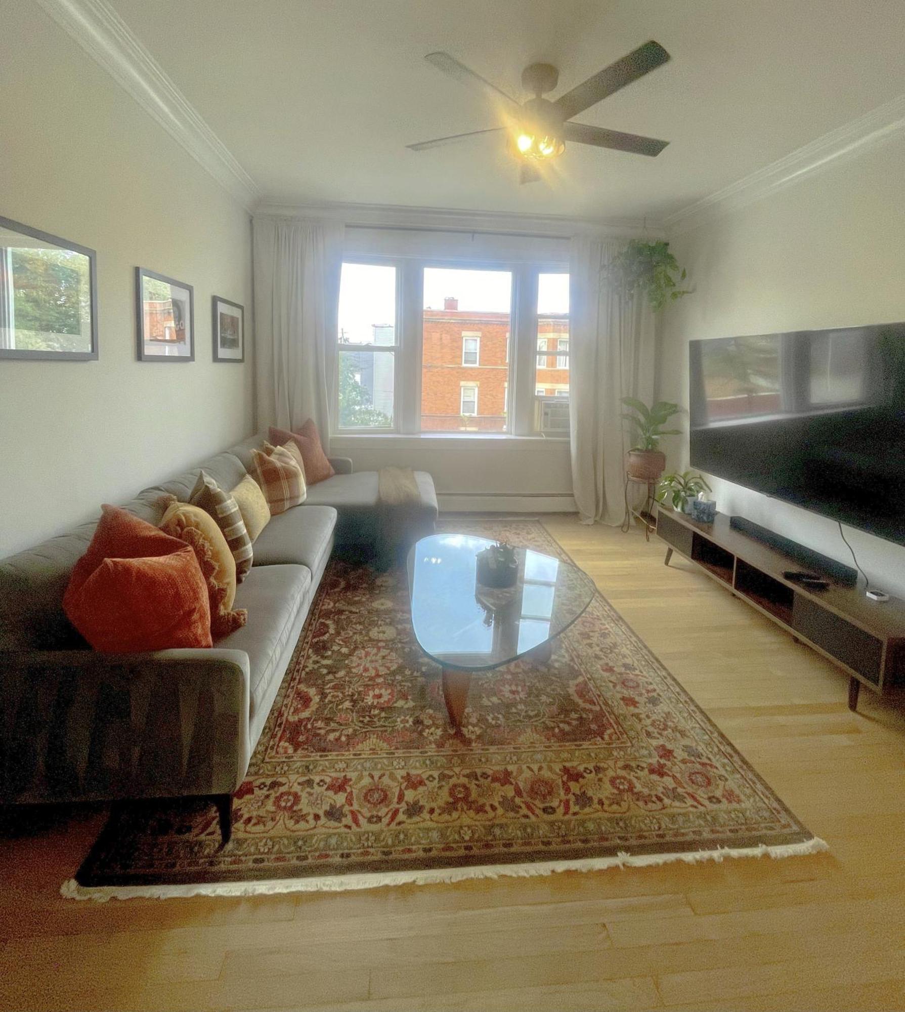 Beautiful 2bd 1ba Apartment