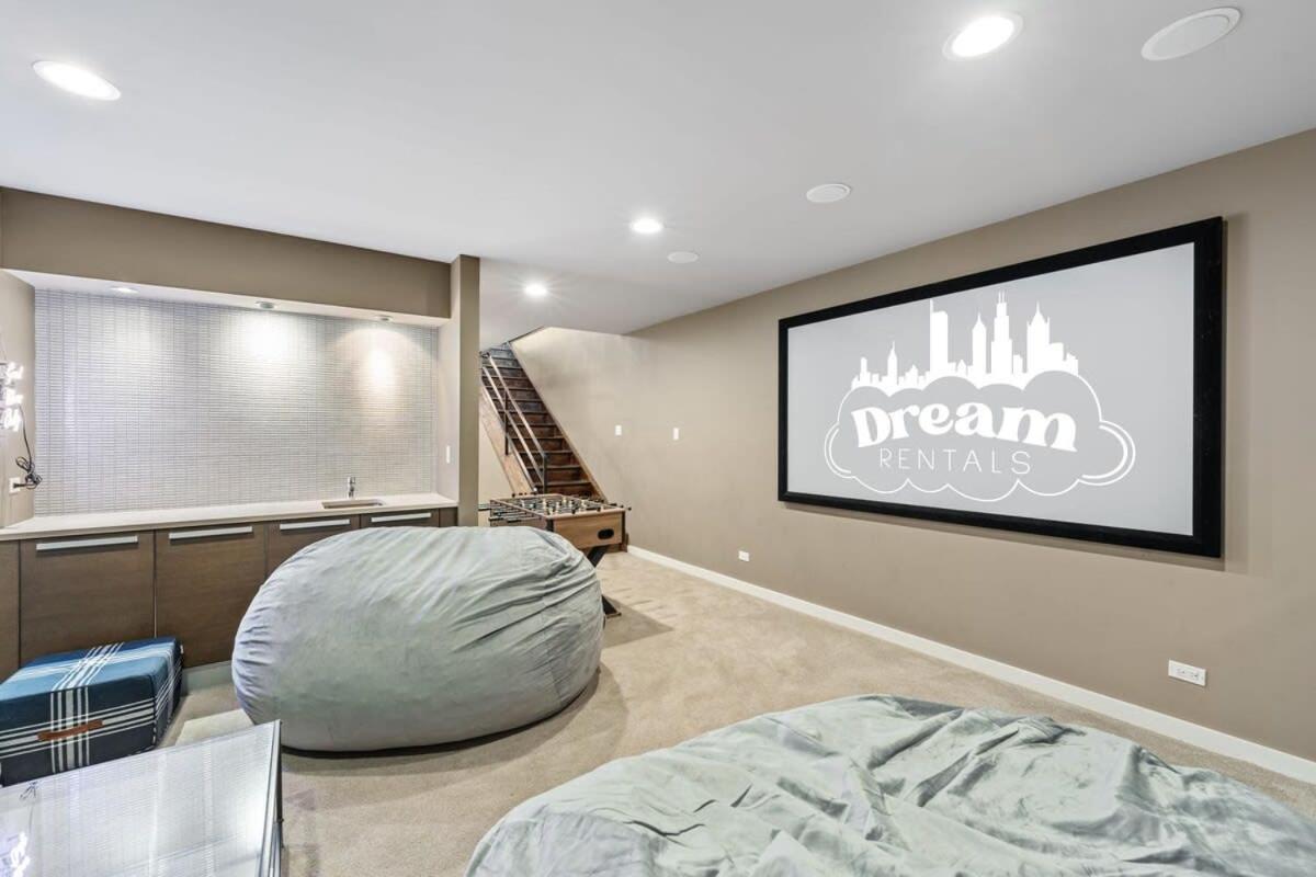 Amazing 4br 4ba Oasis W Rooftop & Stunning Design Holiday home *
