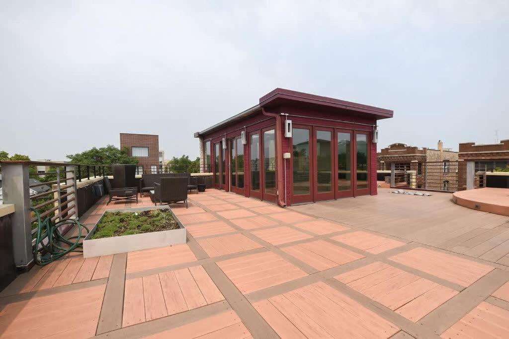 5br 5ba Architectural Estate-theatre Gym Rooftop *