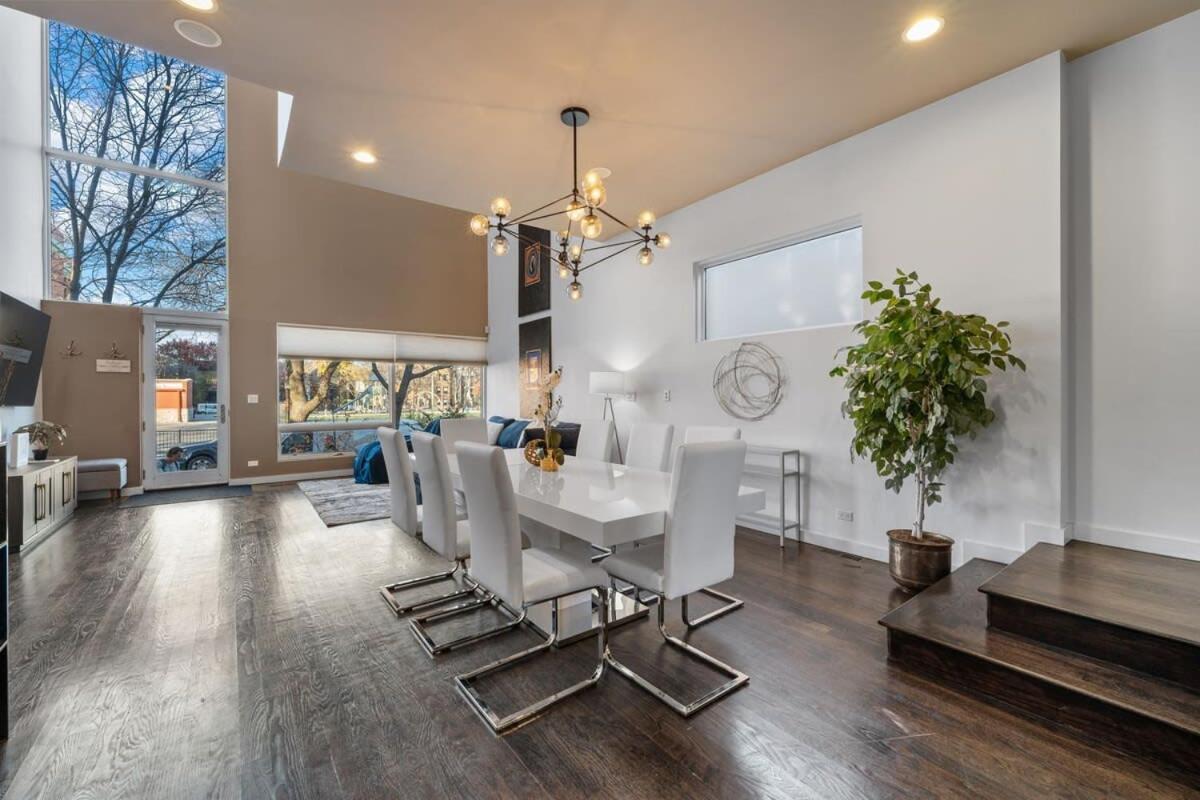 Amazing 4br 4ba Oasis W Rooftop & Stunning Design *