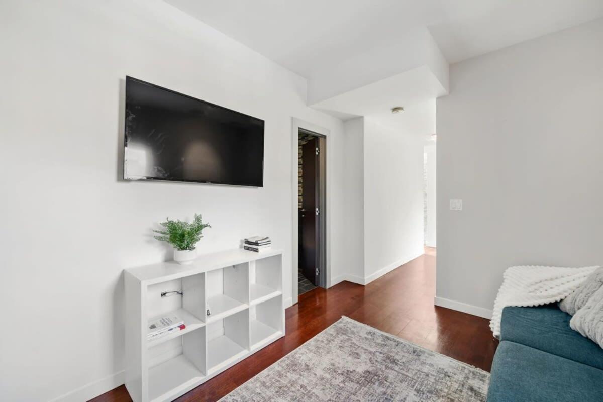 5br 5ba Architectural Estate-theatre Gym Rooftop Holiday home *